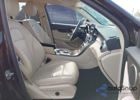 2017 Mercedes-Benz Glc 300 from USA, damaged, VIN WDC0G4JB4HV008484